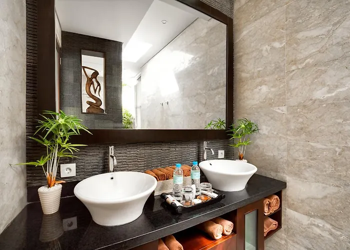 D&G Villas Nusa Dua With Private Pool And Massage