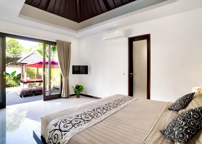 D&G Villas Nusa Dua With Private Pool And Massage