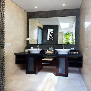 D&G Villas Nusa Dua With Private Pool And Massage